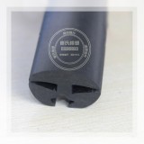 農(nóng)機擋風玻璃膠條,鈑金鏈接縫隙密封膠條,玻璃卡條,三口膠條